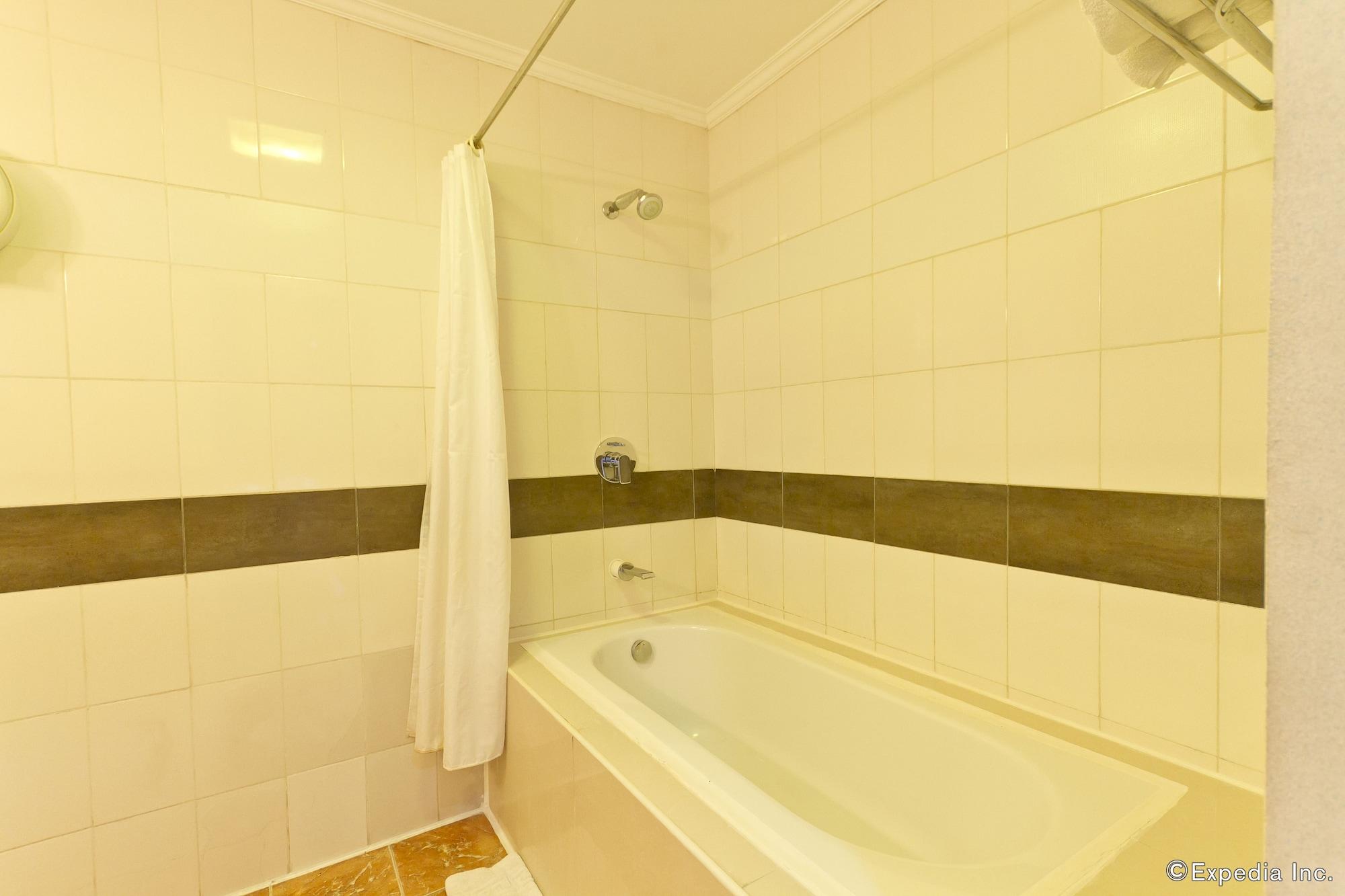Dulcinea Hotel And Suites Lapu-Lapu City Exterior foto